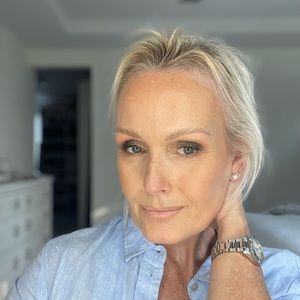 Meet your Posher, Cynthia